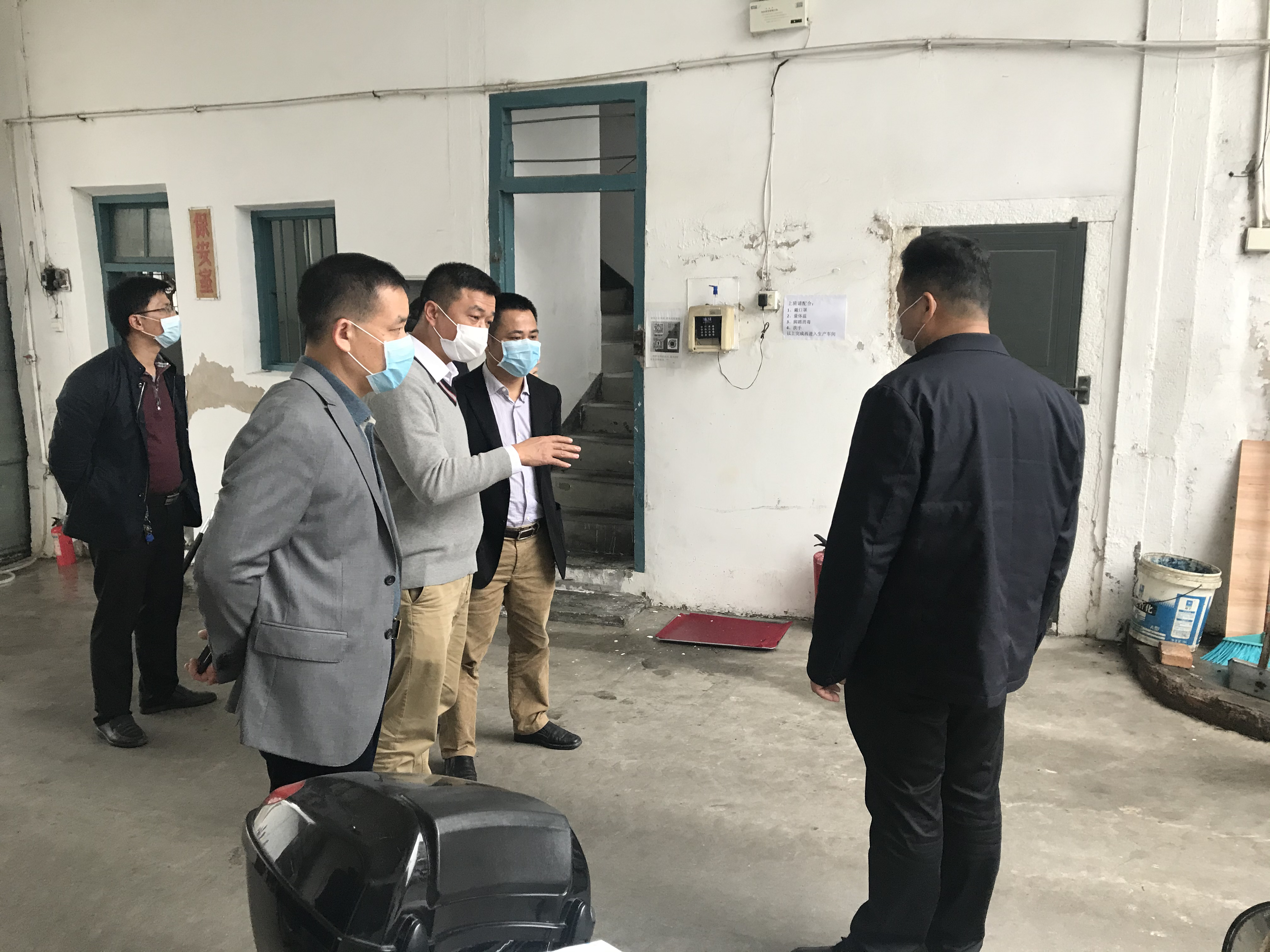 普宁市委常委,政法委书记陈少平带队到洪阳镇检查新冠