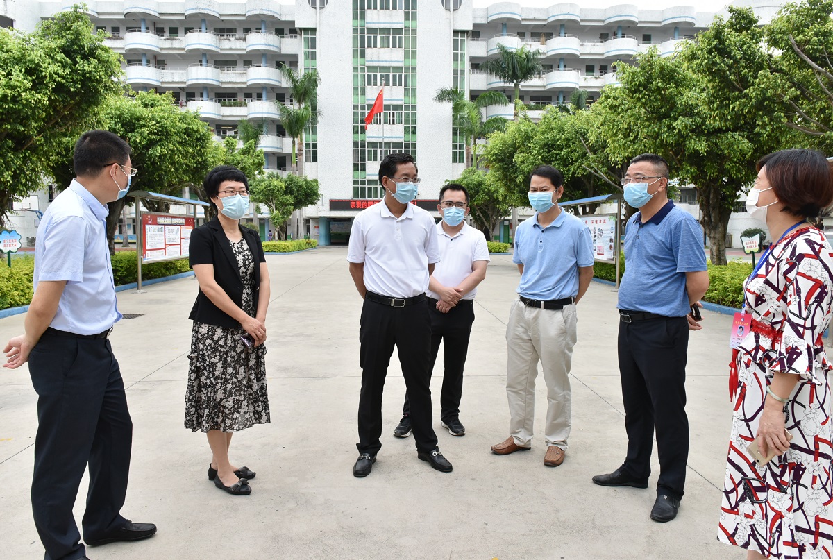 黄光胜带队检查春季学期第二批学生返校工作 -普宁市