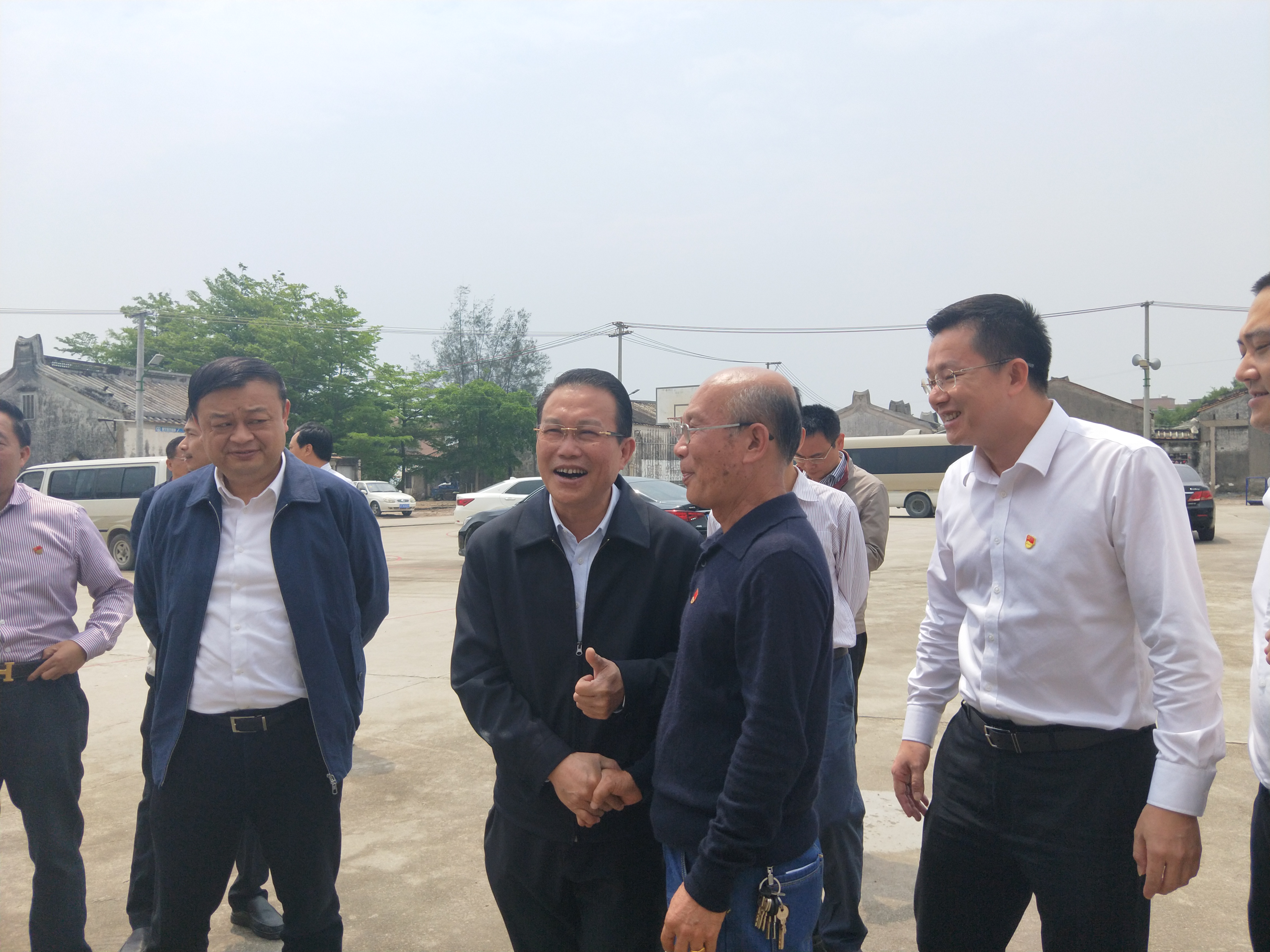 揭阳市曾瑞如副市长带队检查指导大坝镇 "三清理三拆除三整治"工作